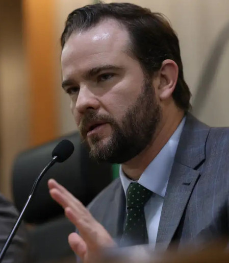 Fazenda pede que Receita Federal automatize declaração anual do IR