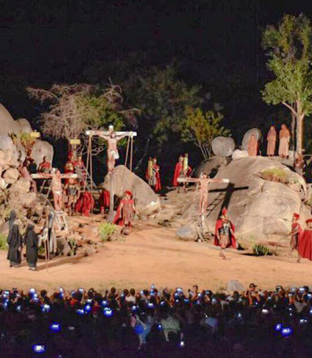 Paixão de Cristo de Nova Jerusalém tem encenações até domingo