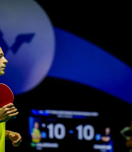 Calderano cai para chinês na semi e leva bronze na Copa do Mundo