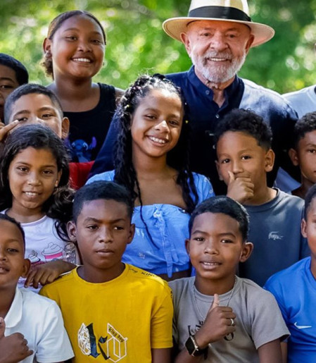 Páscoa é momento de renovação e união, diz Lula em mensagem