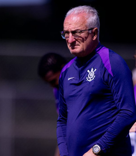 Corinthians demite Dorival Júnior após derrota para o Internacional