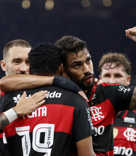 Flamengo reage e vence Santos de virada por 3 a 1 no Brasileirão