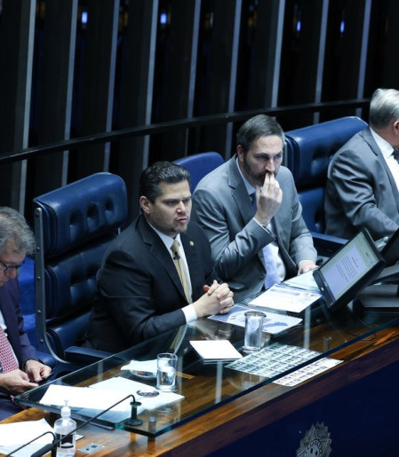 Senado reconhece estágio como experiência profissional
