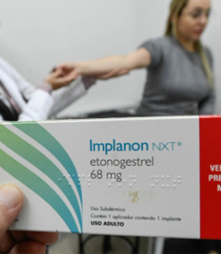 SUS qualifica profissionais para ampliar oferta de implantes hormonais