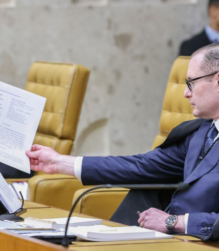 Zanin vota a favor de eleições diretas para governador do Rio