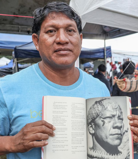 Indígena no Xingu aprendeu português para salvar aldeia, diz biógrafo