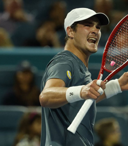 Tênis: João Fonseca avança para quartas de final em Monte Carlo