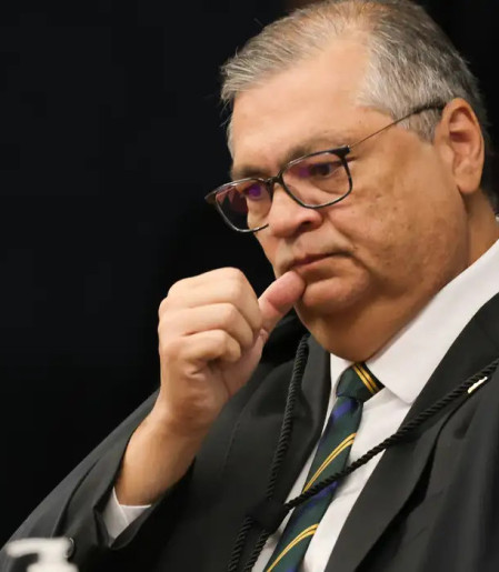 Dino profere segundo voto contra lei de SC que proibiu cotas raciais