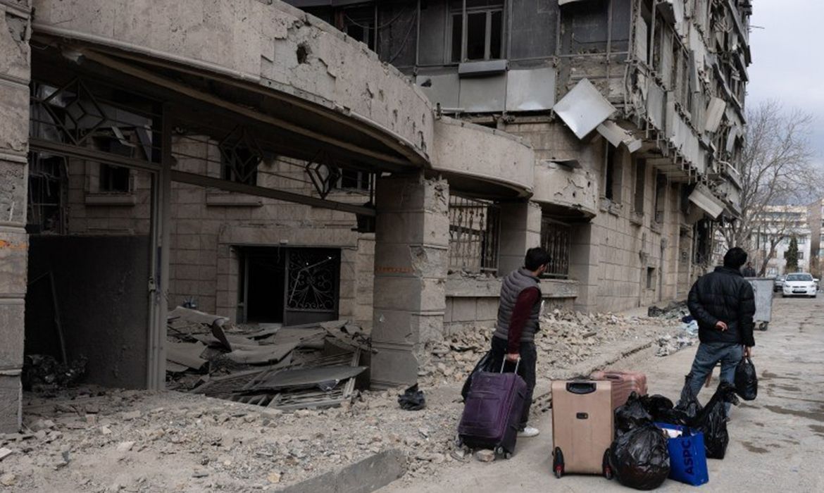 Israel e EUA atacaram 125 mil unidades civis e 32 universidades no Irã