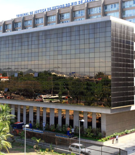 Júri condena ex-PM pelo assassinato do bicheiro Fernando Iggnácio 