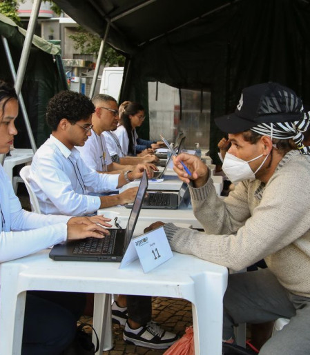 Cartórios de todo o Brasil fazem mutirão de registro civil esta semana