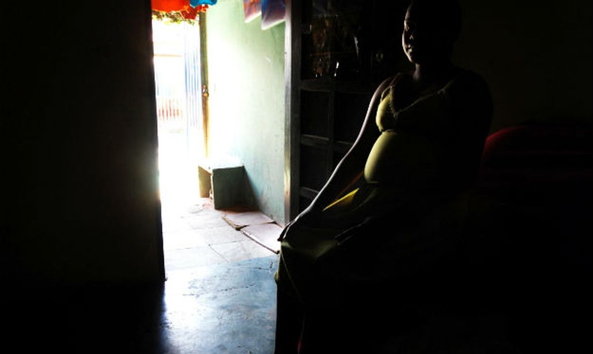 Pré-natal integral é menor entre indígenas e mulheres com pouco estudo