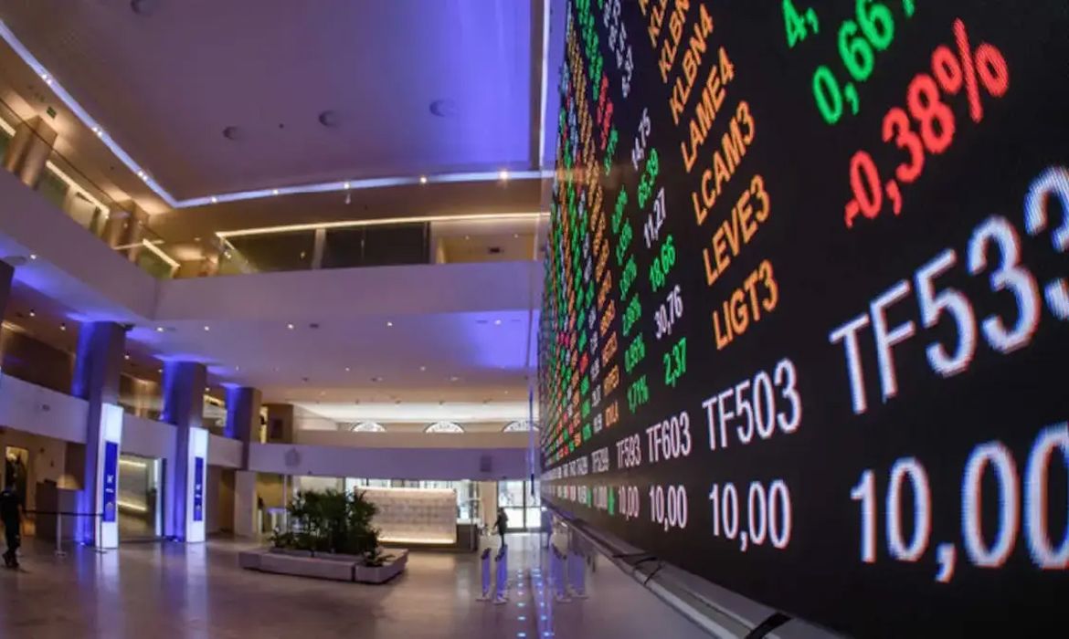 Bolsa bate 18º recorde do ano e aproxima-se dos 200 mil pontos