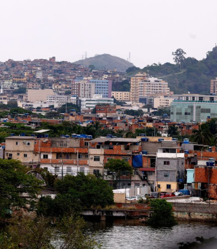Justiça decreta prisão preventiva de casal que levava armas para o CV