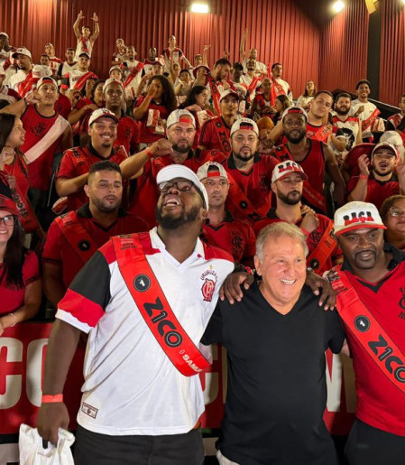 Estreia de documentário sobre Zico emociona público no Rio