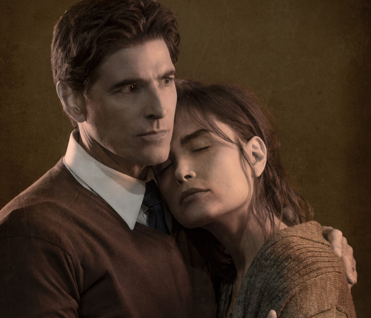 Reynaldo Gianecchini e Maria Casadevall em cena na montagem de 