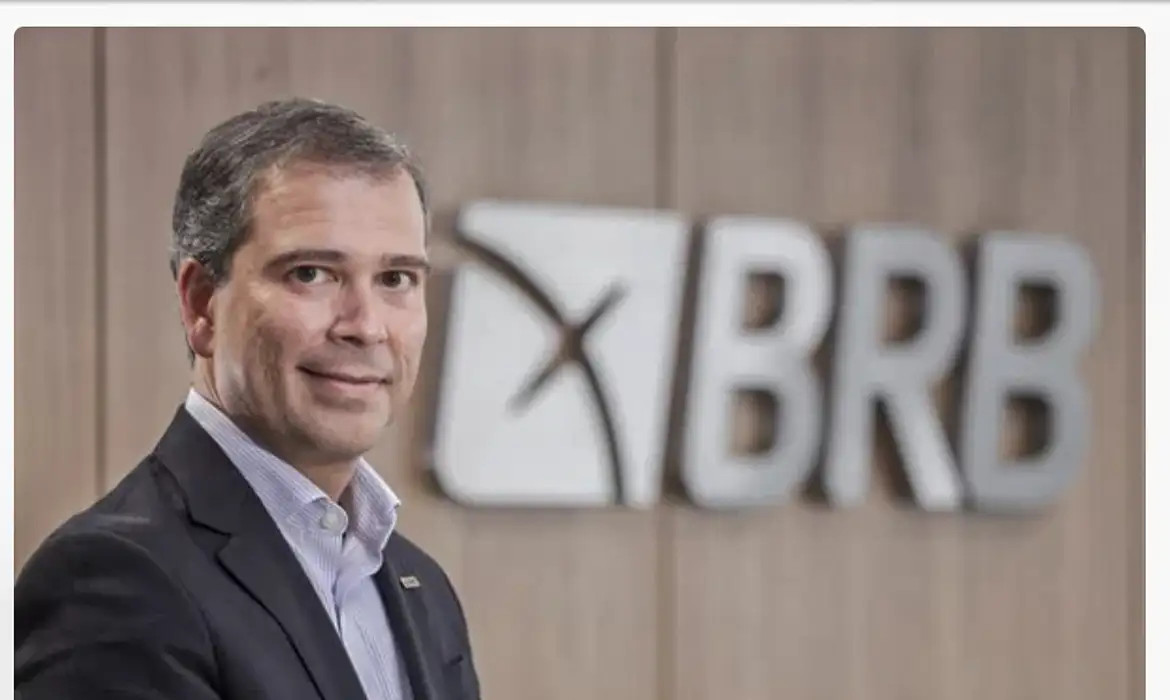 PF prende ex-presidente do BRB citado no caso do Banco Master