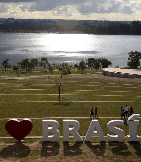 Rádio Nacional tem programação especial para o aniversário de Brasília