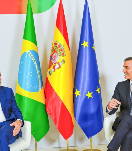 Brasil e Espanha assinam acordos sobre big techs e tecnologia digital