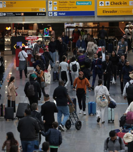 Feriado de Tiradentes aumenta fluxo de passageiros em aeroportos