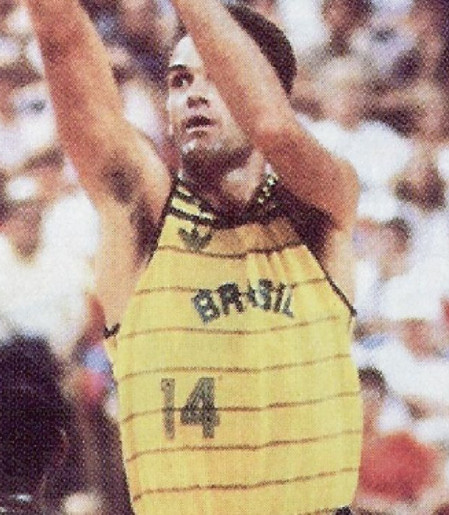 Brasil lamenta morte de Oscar Schmidt, veja repercussões