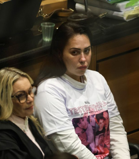 Monique Medeiros se entrega à polícia e volta a ser presa