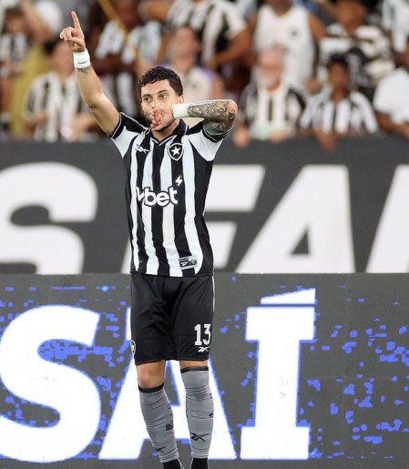 Botafogo bate Chape em jogo de abertura da 5ª fase da Copa do Brasil 