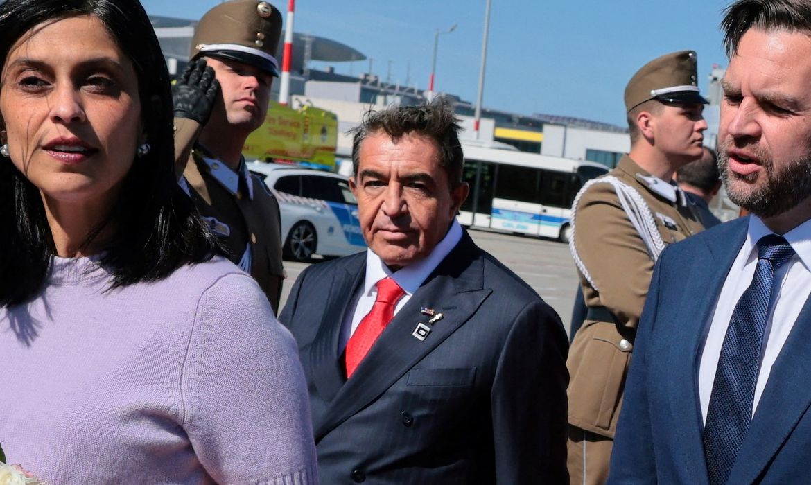 Enviado de Trump sugere que Itália substitua Irã na Copa do Mundo