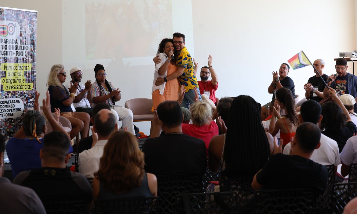 Paradas LGBT+ do Rio juntam forças por direitos e políticas públicas