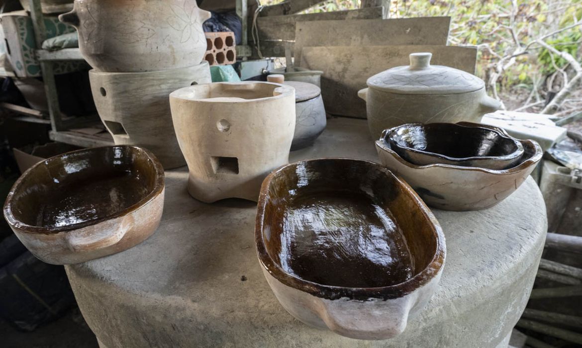 Louceiras de Maruanum, do Amapá, abrem exposição no Rio