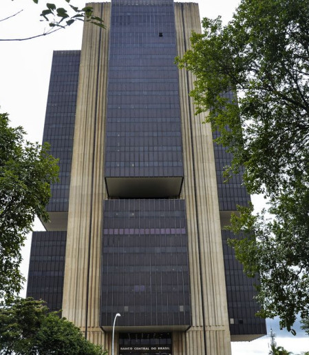 Banco Central reduz juros básicos para 14,5% ao ano