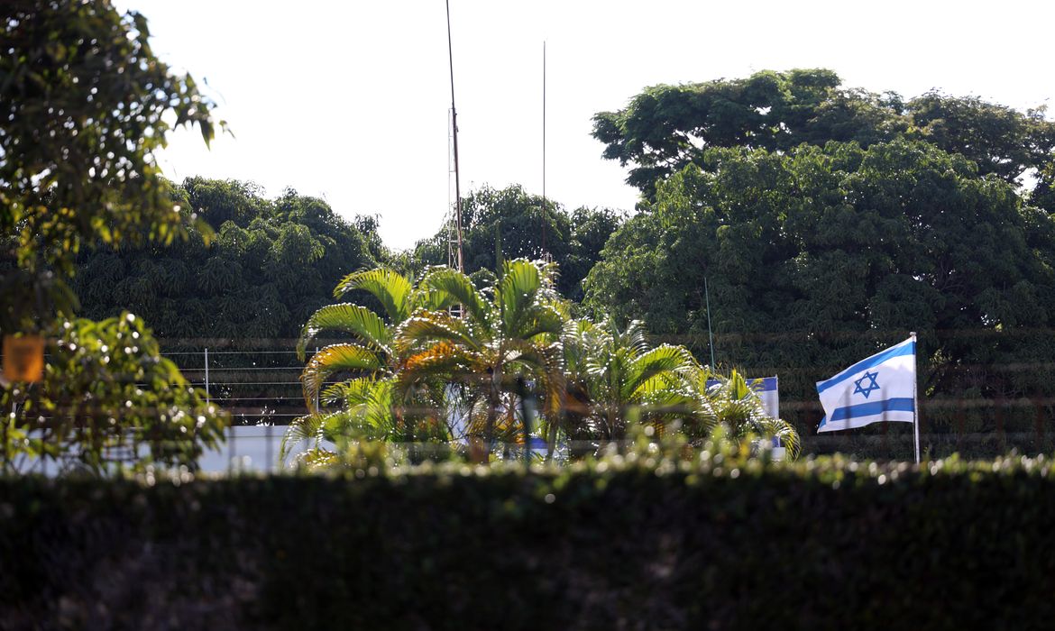 Criminalização de críticas ao governo de Israel preocupa especialistas