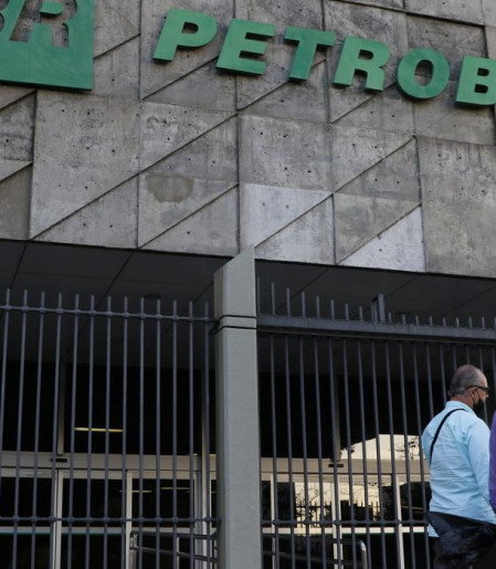 Petrobras bate novo recorde na produção de barris de petróleo e gás