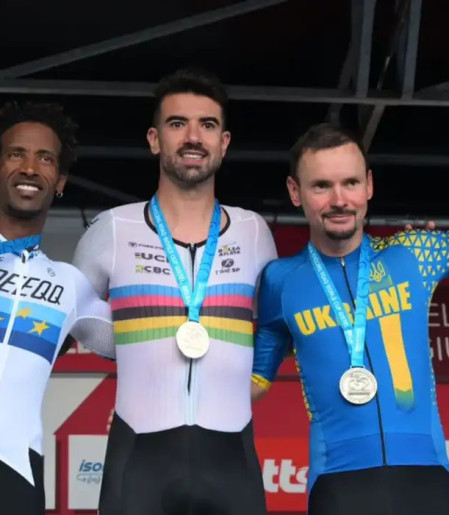 Lauro Chaman é ouro em etapa a Copa do Mundo de ciclismo de estrada
