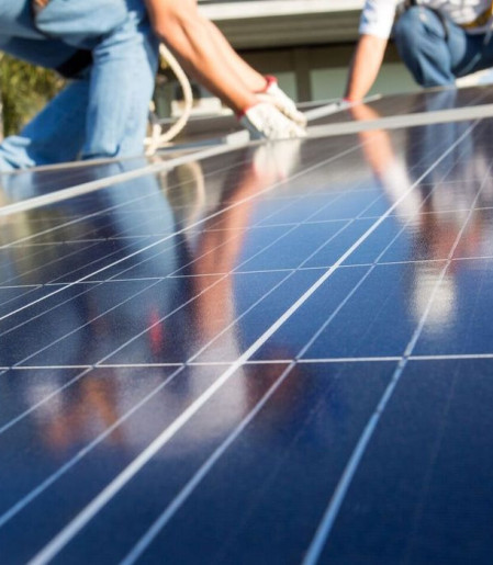 Energia solar supera R$ 300 bilhões em investimentos