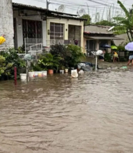 Chuvas em Pernambuco causam deslocamento de 9,4 mil pessoas 