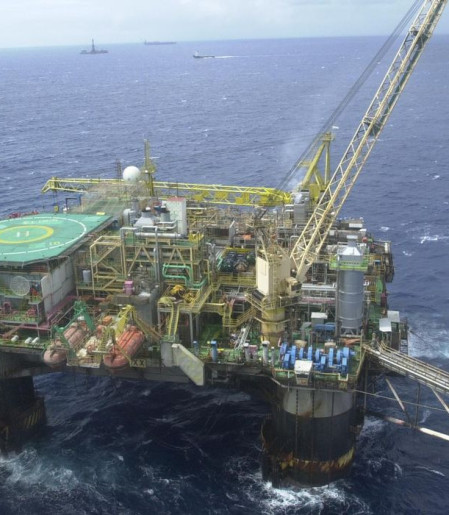 Em meio à guerra no Irã, Brasil bate recorde de produção de petróleo