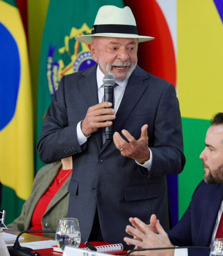 Lula: Desenrola Brasil ajudará população a "tirar corda do pescoço"
