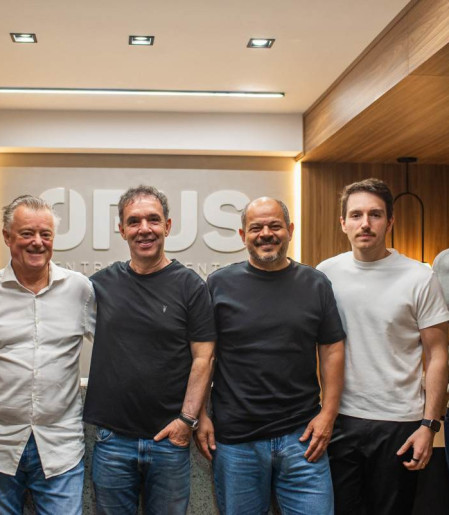 Rafael Bestetti (Chief Product and Operation Officer Opus Entretenimento), Carlos konrath (presidente do Conselho da Opus Entretenimento), Marcelo Rocci e Luit Marques (Criadores do João Rock), Lucas Zaffari (CEO da Opus Entretenimento), Sérgio Peixoto (diretor da Opus Live - segmento Tours, Talents & Festivals) e Igor Alarcon (Gerente Artístico Nacional Opus Entretenimento)