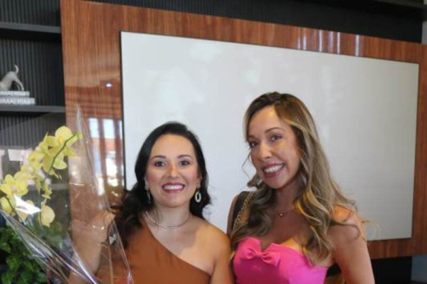 Priscila Almeida e Vanessa Stefanell - Divulgação