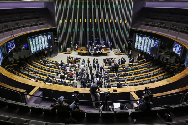 Câmara dos deputados federais, em Brasília; Ribeirão já teve três deputados na mesma legislatura