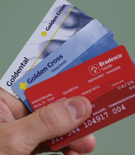 Planos de saúde coletivos têm reajuste médio de 9,9%, mostra ANS