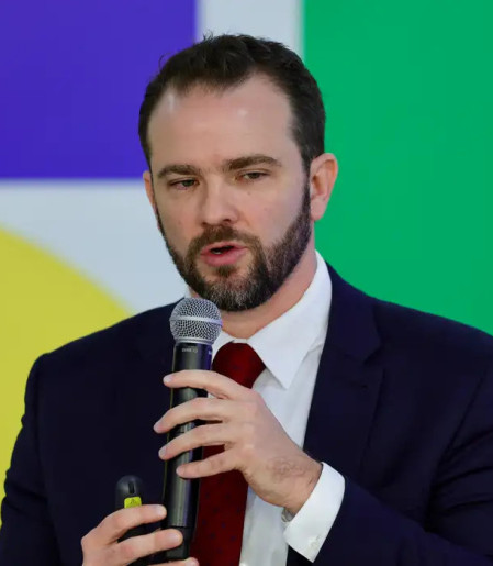 Desenrola 2.0 renegocia quase R$ 1 bilhão em dívidas, diz Durigan