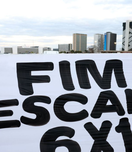 Vereadores fazem protocolaço de projetos pelo fim da escala 6x1
