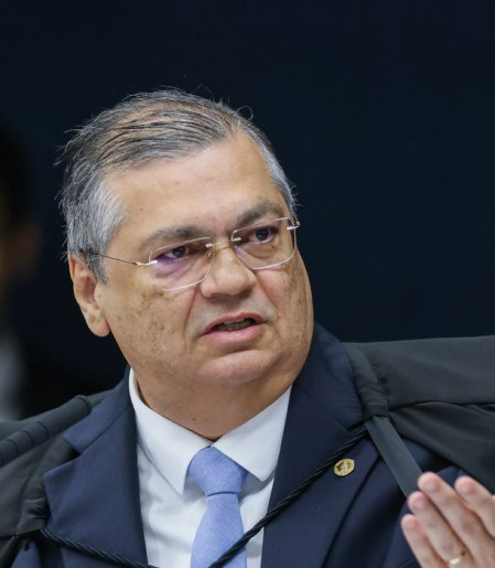Dino manda TSE analisar possível uso de emendas em campanha eleitoral