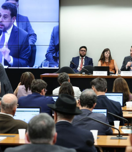 Boulos critica compensação a empresas pelo fim da escala 6x1