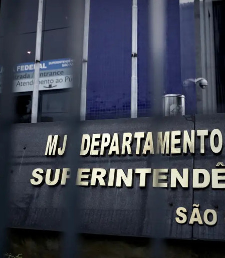 Pai de Daniel Vorcaro é preso na 6ª fase da operação Compliance Zero