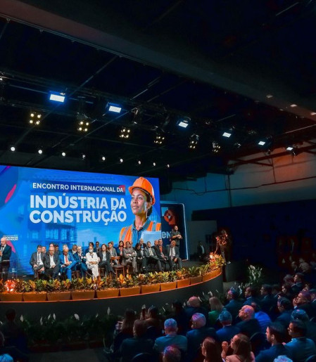 Lula pede estudo sobre baixa adesão ao programa Reforma Casa Brasil