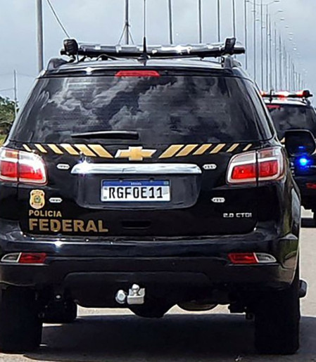 PF combate tráfico internacional de drogas em 10 cidades catarinenses