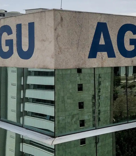 AGU diz ao STF que Lei da Dosimetria é inconstitucional